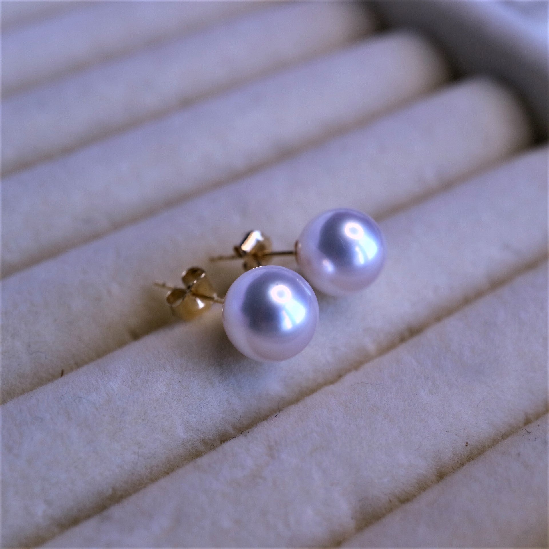 White Japanese Akoya Round Pearl Stud Earrings, 7.5-8.0mm - Pure Pearls